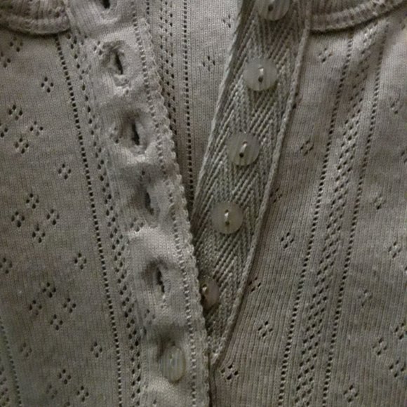 Women's Button Down Short Sleeve Top - NWOT - Picture 3 of 4